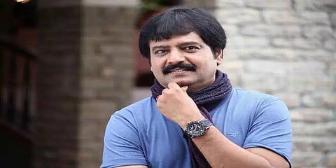 நீங்க ஏதும் விருது வாங்கலையா என கேட்ட நெட்டிசன் - சாமர்த்தியமாக பதில் அளித்த விவேக்