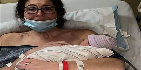 “நான் கருவுற்றிருந்ததே எனக்கு தெரியாது!” - கழிவறையில் குழந்தையை ஈன்றெடுத்த அமெரிக்க பெண்