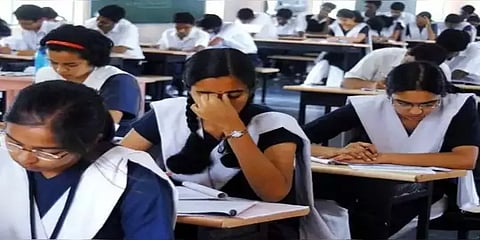 திட்டமிட்டபடி மே 3 முதல் பிளஸ் 2 பொதுத்தேர்வு?