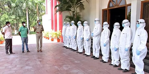 கொரோனா சிகிச்சை மையமாக மாறிய ஜெயின் கோயில் !