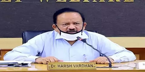18 வயதுக்கு மேற்பட்டோருக்கு தடுப்பூசி முன்பதிவு எப்போது? - மத்திய சுகாதாரத்துறை அறிவிப்பு