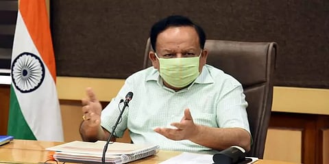 கொரோனா நோயாளிகள் மருத்துவர்கள் ஆலோசனையுடன் வீட்டிலேயே குணமடையலாம்: ஹர்ஷ்வர்தன்