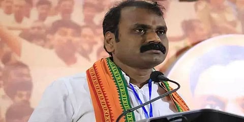 தொடர்ந்து முன்னிலையில் இருந்த பாஜக தலைவர் எல். முருகன் பின்னடைவு