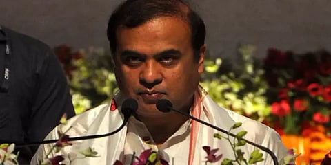 அசாம் மாநில புதிய முதல்வராக ஹிமந்தா பிஸ்வா சர்மா பதவியேற்பு!