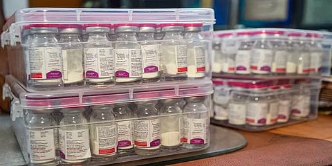 ரெம்டெசிவிர் விற்பனை நேரு ஸ்டேடியத்துக்கு மாற்றம்