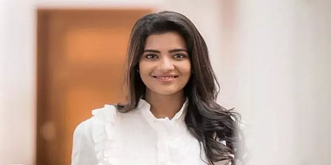 முதல்வரின் நிவாரண நிதி மற்றும் ஃபெப்சி யூனியனுக்கு தலா ரூ.1 லட்சம் வழங்கிய ஐஸ்வர்யா ராஜேஷ்