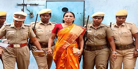 ’எனக்கும், கணவர் முருகனுக்கும் 30 நாள் பரோல் வழங்க வேண்டும்’ - முதல்வருக்கு நளினி கடிதம்