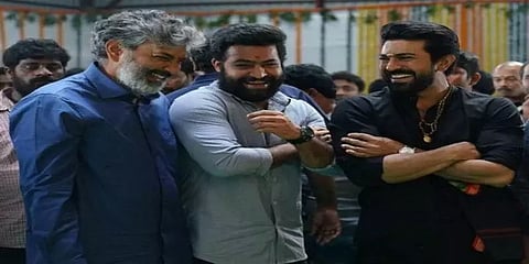 ராஜமெளலியின் ’ஆர்ஆர்ஆர்’  டிஜிட்டல் உரிமையை கைப்பற்றிய ஜீ 5... நெட்ஃபிளிக்ஸ் தளங்கள்!
