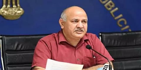 தனியார் மருத்துவமனைகளுக்கு மட்டும் எப்படி தடுப்பூசிகள் கிடைக்கின்றன?:  டெல்லி அரசு கேள்வி