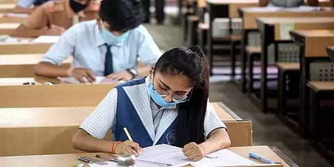 12-ஆம் வகுப்பு பொதுத்தேர்வு ரத்து? சிபிஎஸ்சி உள்ளிட்ட மத்திய கல்வி வாரியங்கள் பரிசீலனை