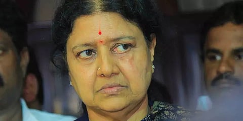 கஷ்டப்பட்டு வளர்த்த கட்சி வீணாவதை பார்த்து கொண்டிருக்க முடியாது -  சசிகலா பரபரப்பு ஆடியோ