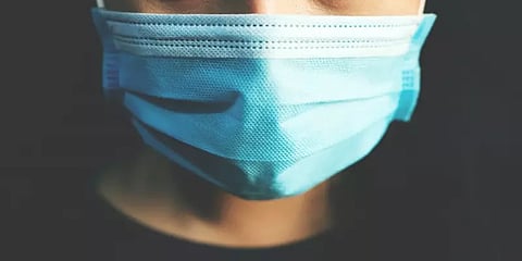 முகக்கவசம் அணிவதால் உடலில் ஆக்சிஜன் கிடைக்கும் அளவு குறையுமா? - மருத்துவர் விளக்கம்