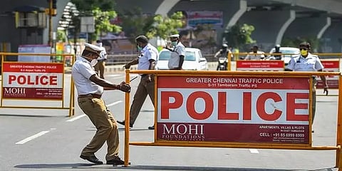 விரைவுச் செய்திகள்: ஊரடங்கு கட்டுப்பாடுகள் | நீட் தேர்வு பாதிப்பு | வெள்ள அபாய எச்சரிக்கை