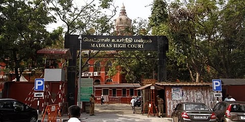 கோயில்களை பாதுகாக்க தமிழக அரசுக்கு சென்னை உயர்நீதிமன்றம் பல்வேறு உத்தரவு