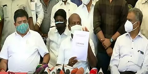 கொரோனாவால் இறப்பவர்களுக்கு நெகடிவ் சான்றிதழ்? - எடப்பாடி பழனிசாமிக்கு அமைச்சர் பதில்