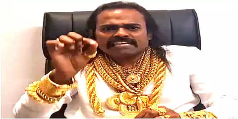 வங்கியில் ரூ. 100 கோடி கடன் வாங்கித்தருவதாக மோசடி செய்ததாக ஹரிநாடார்  மீது புகார்