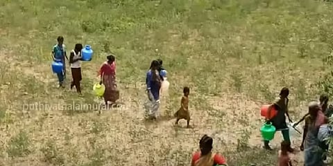 மேட்டூர் அணைக்கு அருகிலிருந்து தண்ணீரின்றி தவிக்கும் கிராமம்