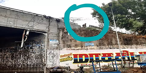 உடைந்திருந்த தடுப்புச் சுவர்: 20 அடி உயர மேம்பாலத்தில்  இருந்து விழுந்த நபர் உயிரிழப்பு