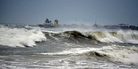 வங்கக்கடலில் காற்றழுத்த தாழ்வுப் பகுதி உருவாக வாய்ப்பு