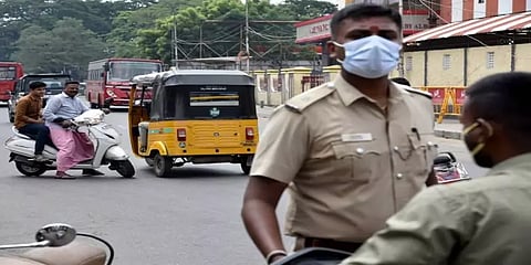 கொரோனா தடுப்பு விதிமீறல்: சென்னையில் ஒரே நாளில் ரூ.1,13,300 அபராதம் வசூல்