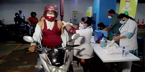 இந்தியாவில் 100% மக்களுக்கு தடுப்பூசி செலுத்தப்பட்ட முதல் நகரமாக மாறியது புவனேஸ்வர்