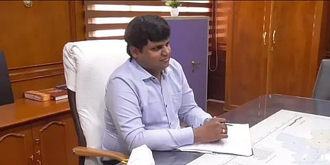 மாடு, நாய் வளர்ப்பவர்களிடம் ஆண்டுக்கு 10ரூபாய் உரிமைத் தொகை வசூல் : மதுரை மாநகராட்சி