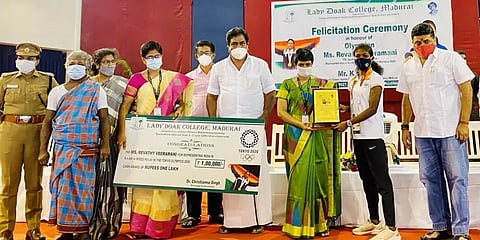 அடுத்த ஒலிம்பிக்கில் ரேவதி பங்கேற்க ஆகும் செலவை ஏற்பதாக அமைச்சர் மூர்த்தி அறிவிப்பு