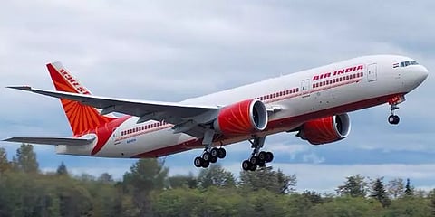 ஆப்கானில் இருந்து விமானம் மூலம் தாயகம் திரும்பிய 129 இந்தியர்கள்