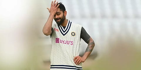 ‘கால் ஒரு பக்கம் பேட் வேறொரு பக்கம்‘ - என்னாச்சு விராட் கோலி?