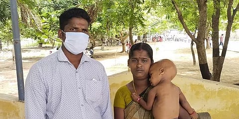 “முதல்வர் ஸ்டாலினிடம் மனு அளித்தோம்” - கண்ணீர் மல்க குழந்தையை காப்பாற்றக் கோரும் பெற்றோர்