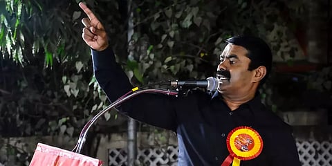 தொட்டாலே உதிரும் கட்டடம்: முந்தைய ஆட்சியாளர்கள் மீது கடும் நடவடிக்கை எடுங்கள் - சீமான்
