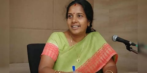 "அதிமுகவின் குறைகளை காண்பதிலேயே அதிக நேரம் செலவிடுகிறது திமுக" - வானதி ஸ்ரீனிவாசன்