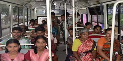 நாளை முதல் மாணவ, மாணவிகளுக்கு இலவச பஸ் பயணம்