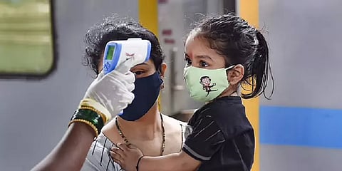 தமிழகத்தில்  குழந்தைகளுக்கு கொரோனா பாதிப்பு 10 சதவிதமாக அதிகரிப்பு