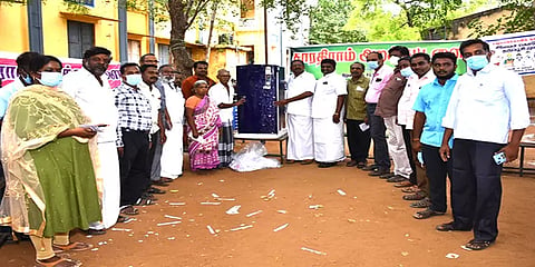 நெல்லை: தடுப்பூசி போட்டுக்கொண்டால் டிவி, பிரிட்ஜ்: அறக்கட்டளை அறிவிப்பால் குவிந்த கூட்டம்