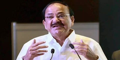 "உயர்கல்வியில் சிறந்த இளைஞர்களை உருவாக்குவது வளர்ச்சிக்கு உதவும்" - வெங்கய்யா நாயுடு