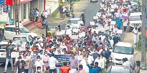 கேரள அரசியலில் புயலை கிளப்பிய பிஷப்பின் `போதை ஜிகாத்' கருத்து... என்ன நடந்தது?!