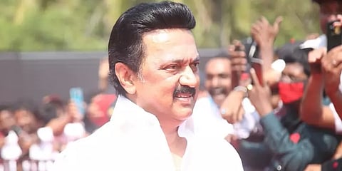 150 ஆண்டுகள் பழமையான மரத்தின் கல்வெட்டை  திறந்து வைத்தார் முதல்வர் மு.க.ஸ்டாலின்