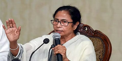 பவானிபூர் இடைத்தேர்தல்: மம்தா பானர்ஜி அமோக வெற்றி
