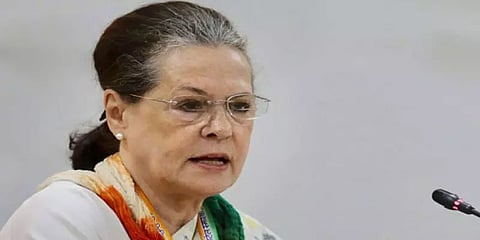 மோசமான நிலையில் நாட்டின் பொருளாதாரம் - சோனியா காந்தி
