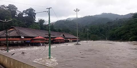 சபரிமலையில் அக்.21 வரை பக்தர்களுக்கு அனுமதியில்லை - கேரளா அரசு அறிவிப்பு