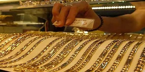 சென்னை: தங்கம் மற்றும் வெள்ளி விலை உயர்வு