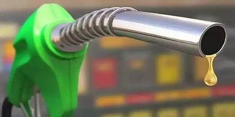  பெட்ரோல், டீசலுக்கான கலால் வரி குறைப்பு: பல மாநிலங்களும் வாட் வரியை குறைத்தது