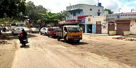 சின்னாபின்னமாக சிதறிப்போன காஞ்சிபுரம் வாலாஜாபாத் சாலை: சரிசெய்ய பொதுமக்கள் கோரிக்கை