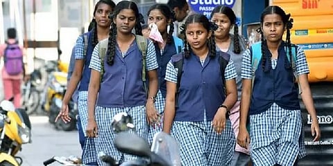 சென்னை உள்ளிட்ட 4 மாவட்டங்களில் நவ. 13ம் தேதி பள்ளிகளுக்கு விடுமுறை