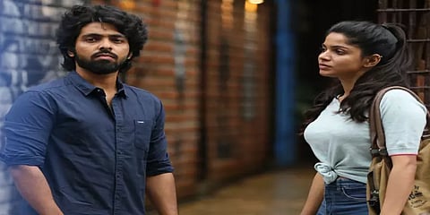 தமிழில் ஒரு ’அர்ஜூன் ரெட்டி’? : ஜி.வி பிரகாஷின் ‘பேச்சிலர்’ ட்ரெய்லர் வெளியீடு
