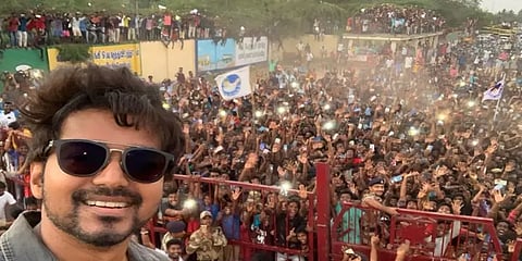 நகர்ப்புற உள்ளாட்சித் தேர்தல் - விஜய் மக்கள் இயக்கத்தினர் போட்டியிட முடிவு