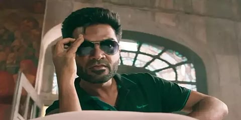 வெளியான முதல் நாளிலேயே ரூ.8 கோடி ரூபாய் வசூல் செய்த ‘மாநாடு’?