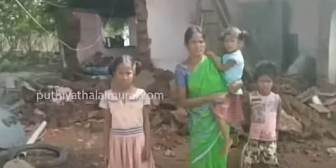 கொரோனாவால் கணவரை இழந்து, கனமழையால் வீடு இழந்த பெண்ணுக்கு புதிய வீடு- கிருஷ்ணகிரி ஆட்சியர்