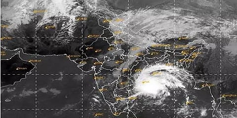 வலுவிழந்த காற்றழுத்த தாழ்வு மண்டலமாகவே ஒடிசா கடற்கரையைத் தொடும் ஜாவத் புயல்